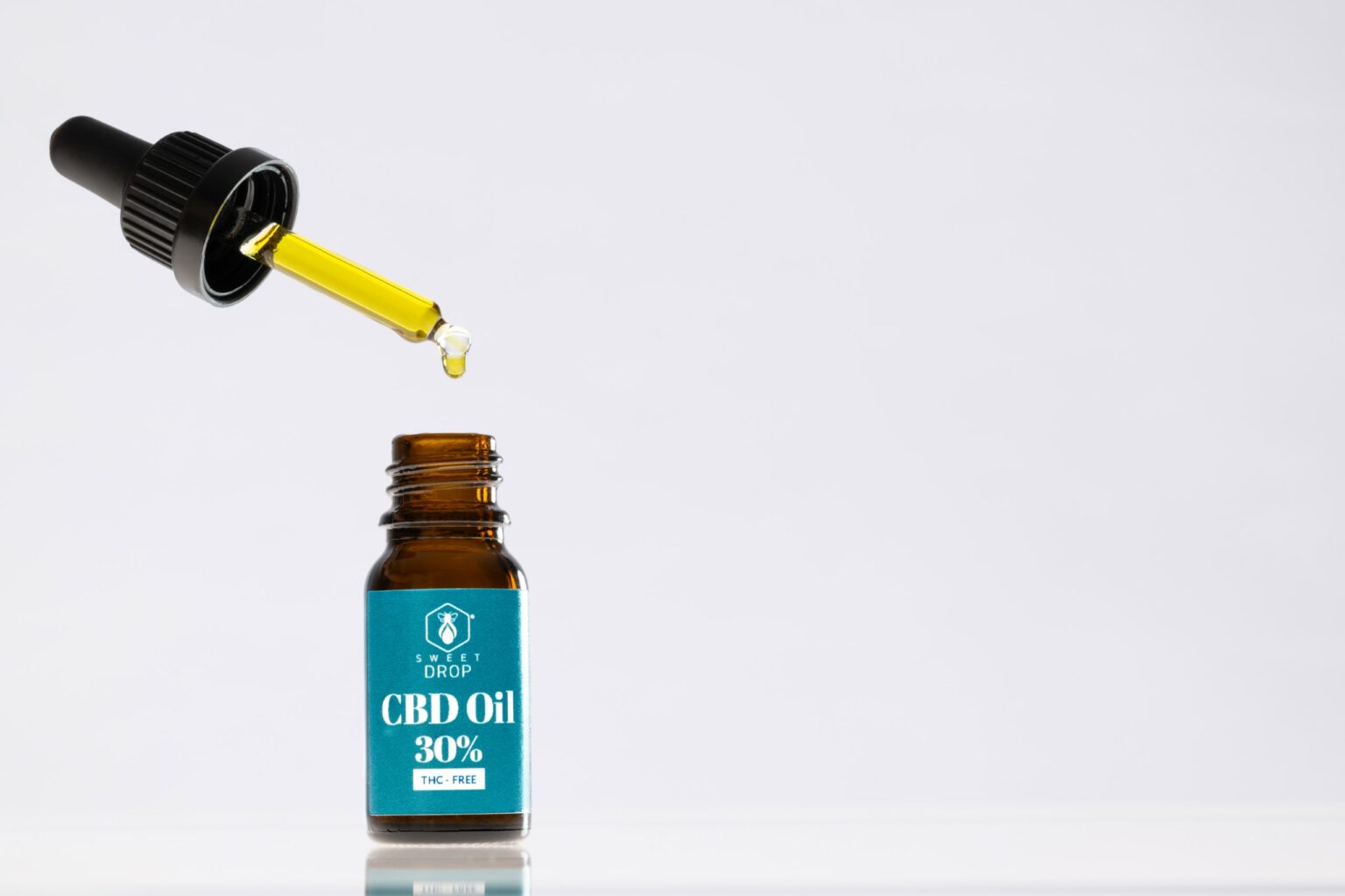 Sweet Drop 30_ CBD aliejus 3000 mg 10 ml buteliukas su lašintuvu 2